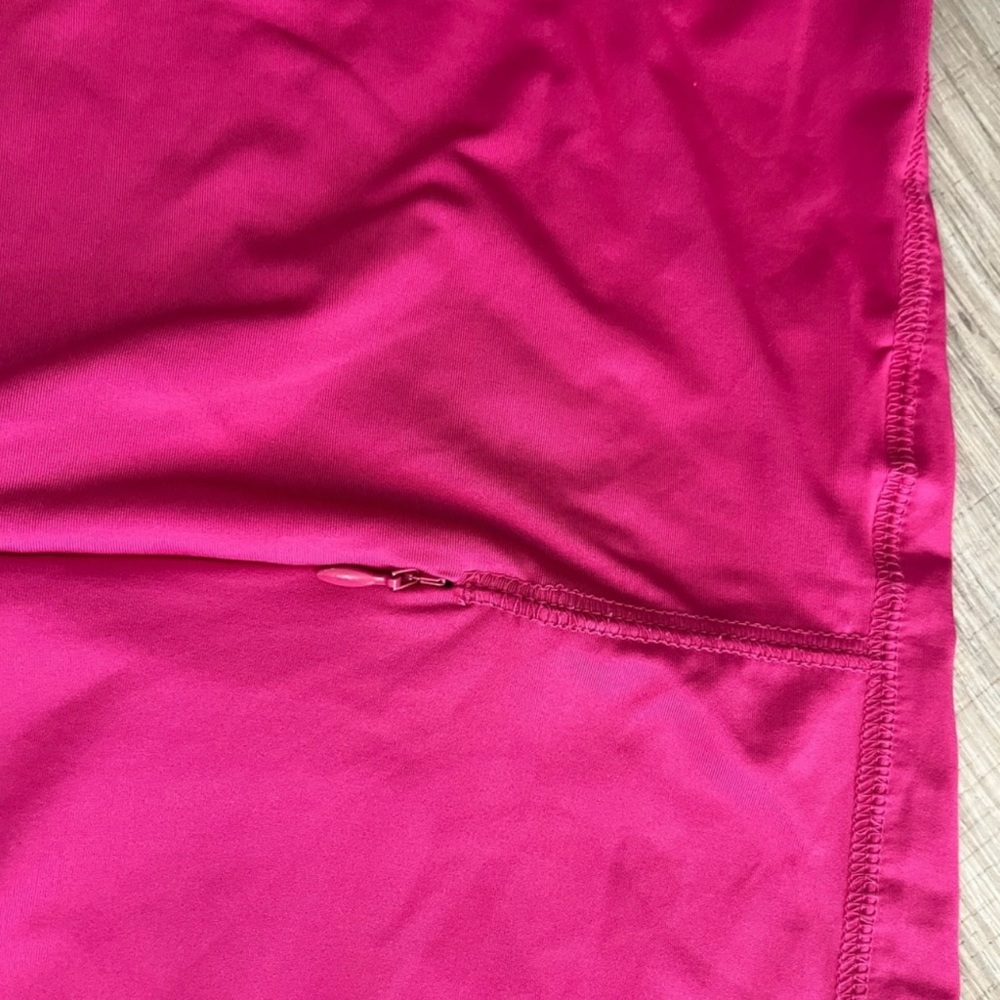 🌟EUC Vineyard Vines Performance Hoodie! - Picture 9 of 9